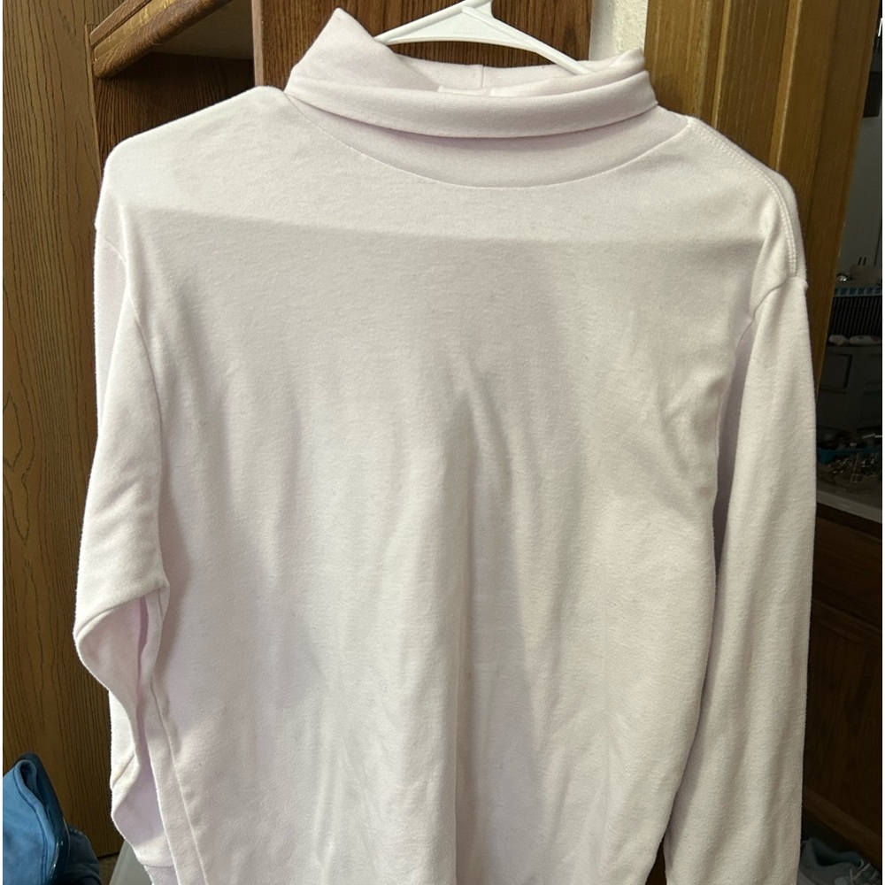 Women’s vintage turtleneck. White. Rarely worn.